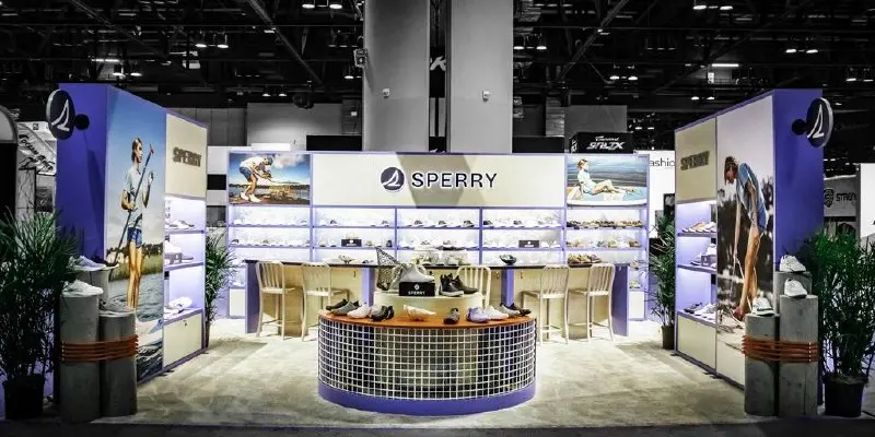 Sperry circular center island display